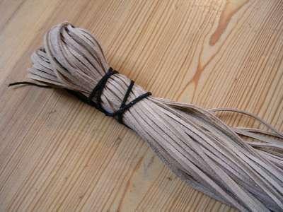�em�nek 5mm/90cm pro omot�vky